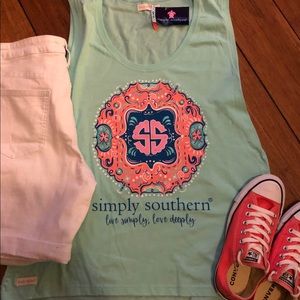 New with tags Simply Southern tank